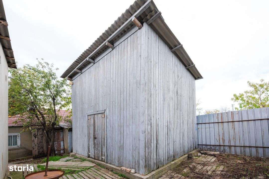 Gospodarie de vanzare in Tulucesti-11