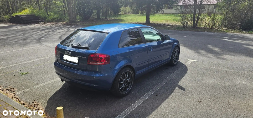 Audi A3 1.6 TDI Ambiente - 8