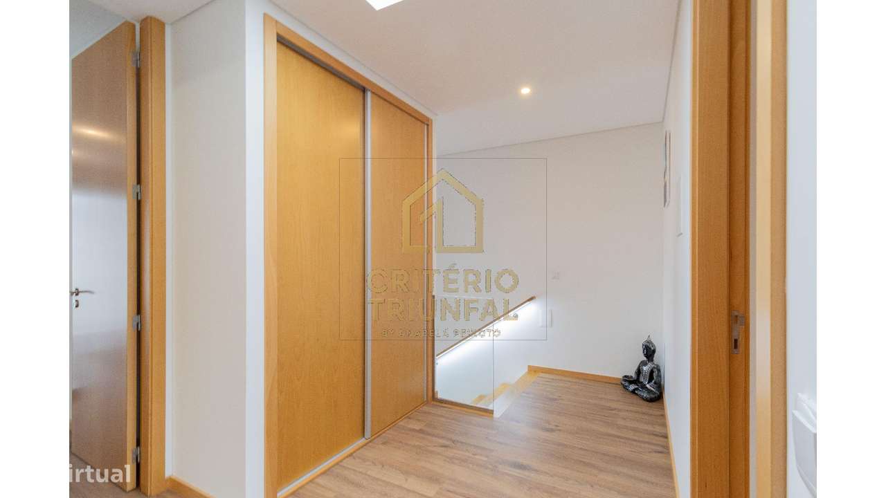 Moradia Geminada T3 em Penafiel-32