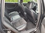 Volkswagen Passat 2.0 TDI DPF Highline - 26