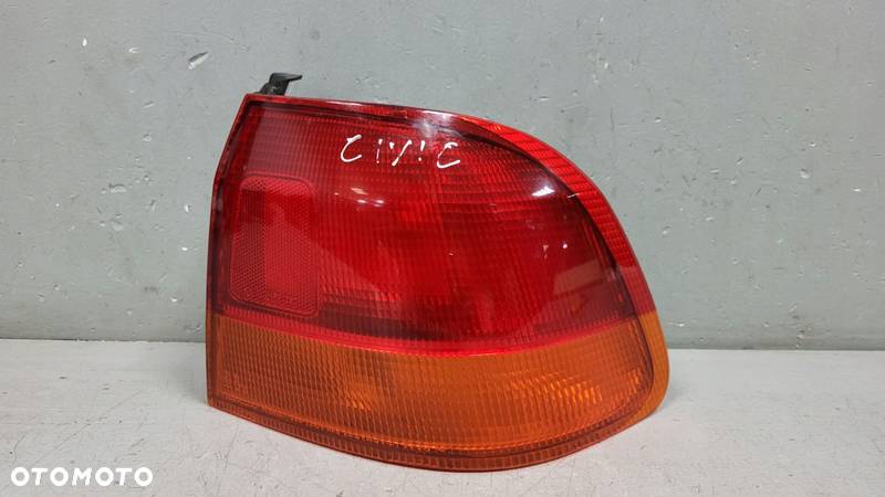 Lampa Prawy Tył Stanley Honda Civic VI Sedan - 1