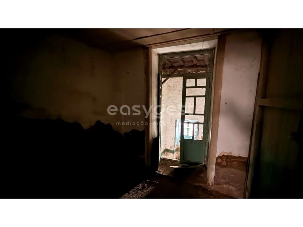 Moradia em zona histórica - Castelo Branco - Grande imagem: 4/24