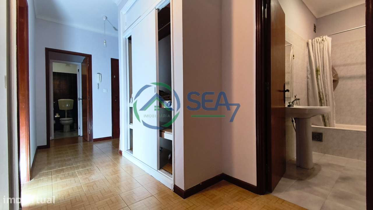 Apartamento T2 na praia da Amorosa, Chafé-13