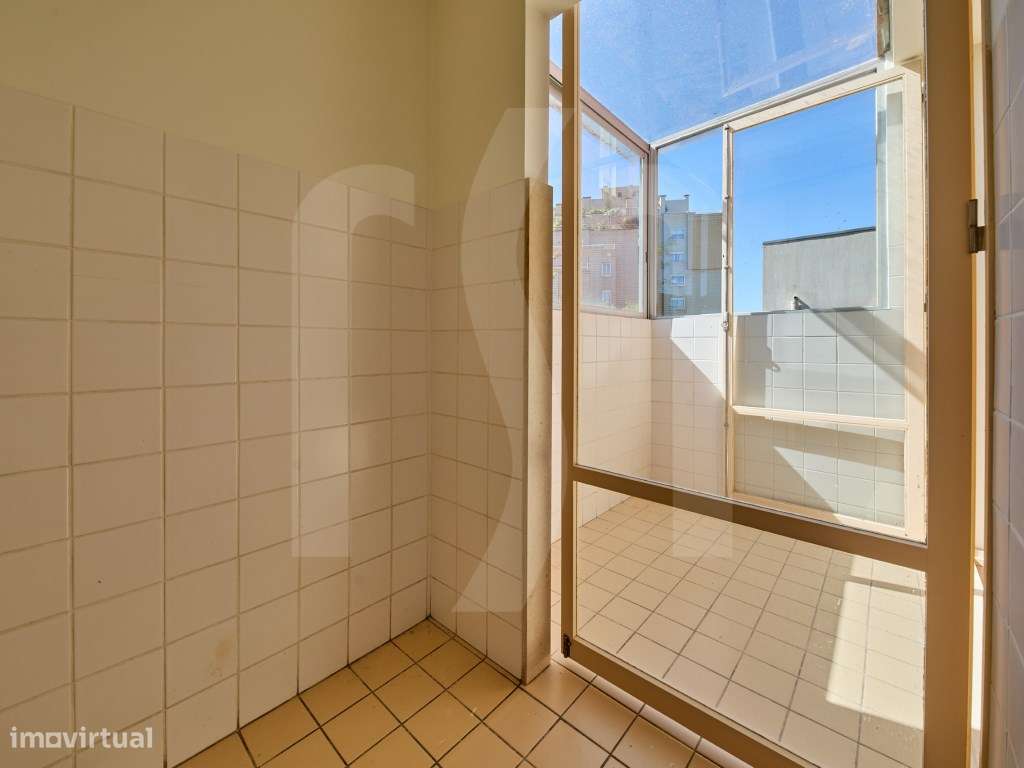 Arrendamento apartamento T5 Duplex | Porto-9
