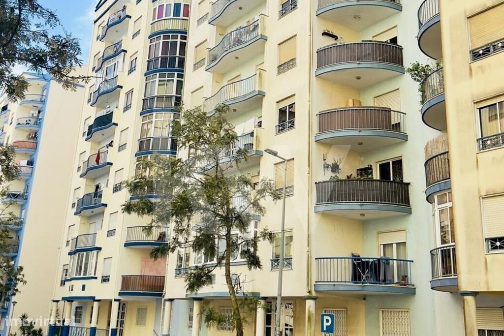 Apartamento T2 Remodelado na Tapada das Mercês - Sintra