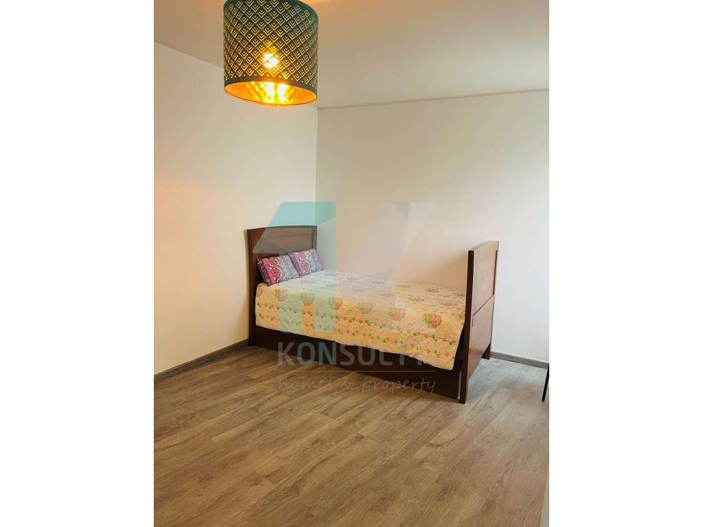 Moradia T3 + T2 em São João do Estoril - Alapraia-53