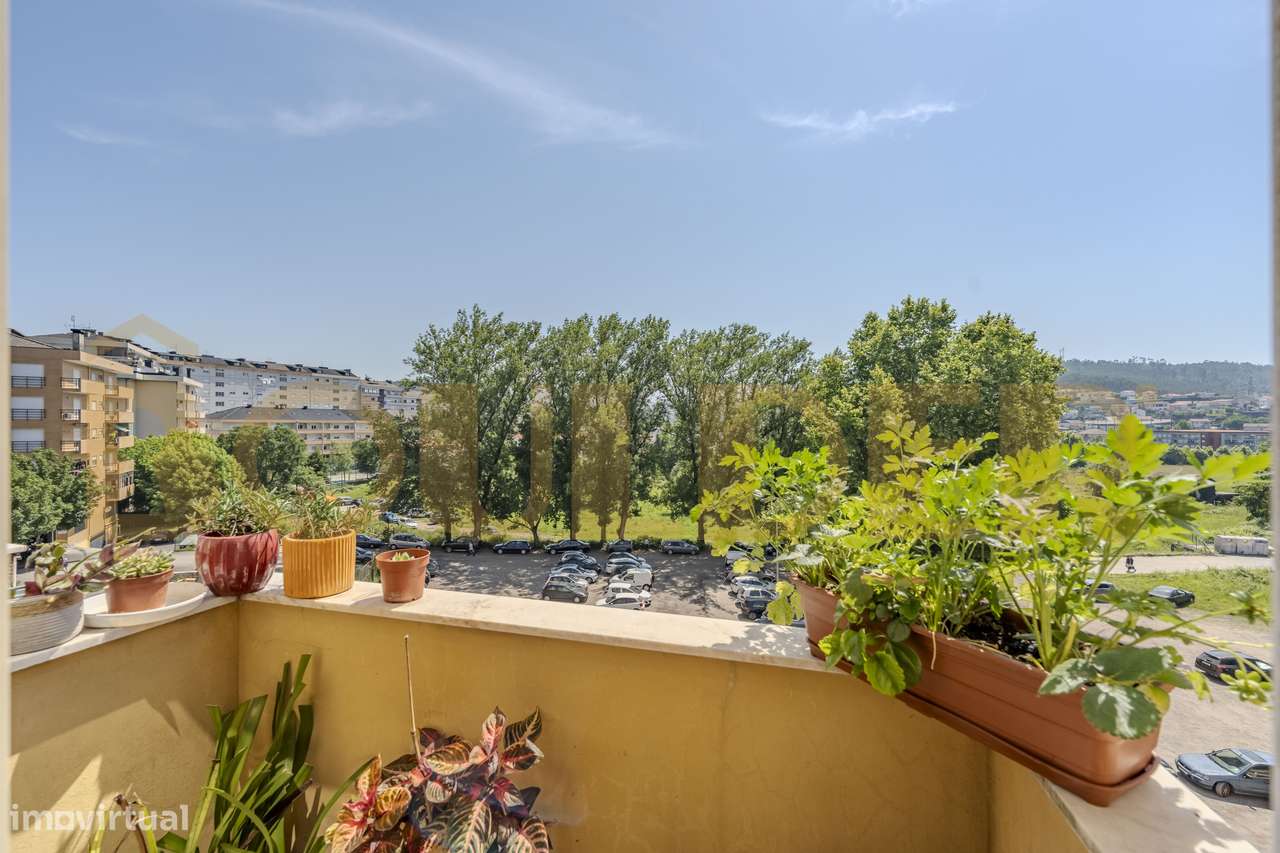 Apartamento T3 em Póvoa de Lanhoso-21