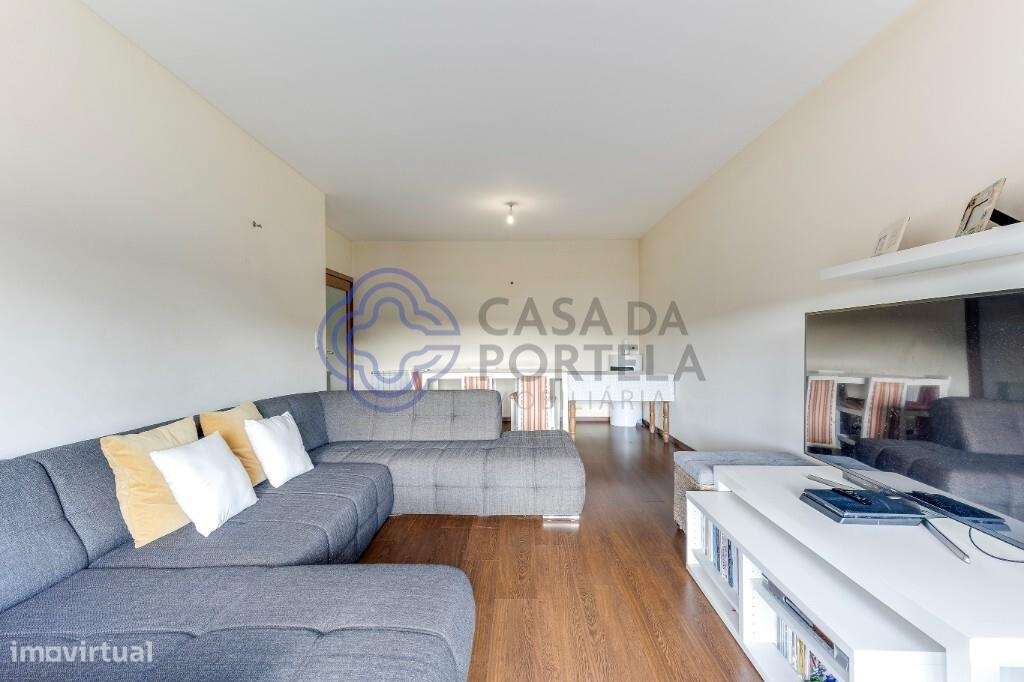 APARTAMENTO T2 NA TROFA, S. ROMÃO DO CORONADO, PERTO DA ESTAÇÃO DE COM - Grande imagem: 2/35