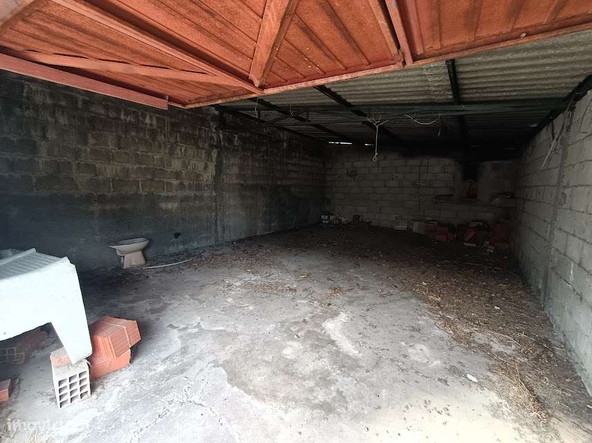 Moradia M3 com 872 m2 de terreno, Orelhudo, Cernache, Coimbra-9