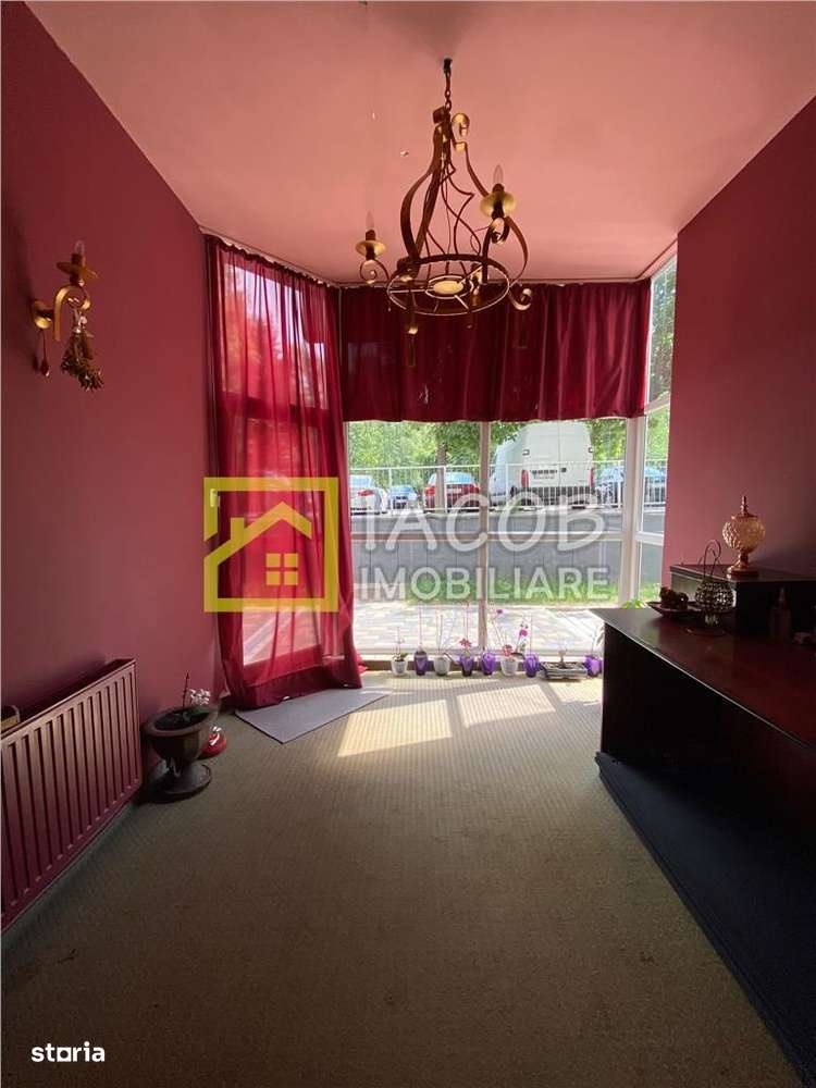 Spatiu comercial zona Parcul Catedralei Bacau - Imagine principală: 5/20