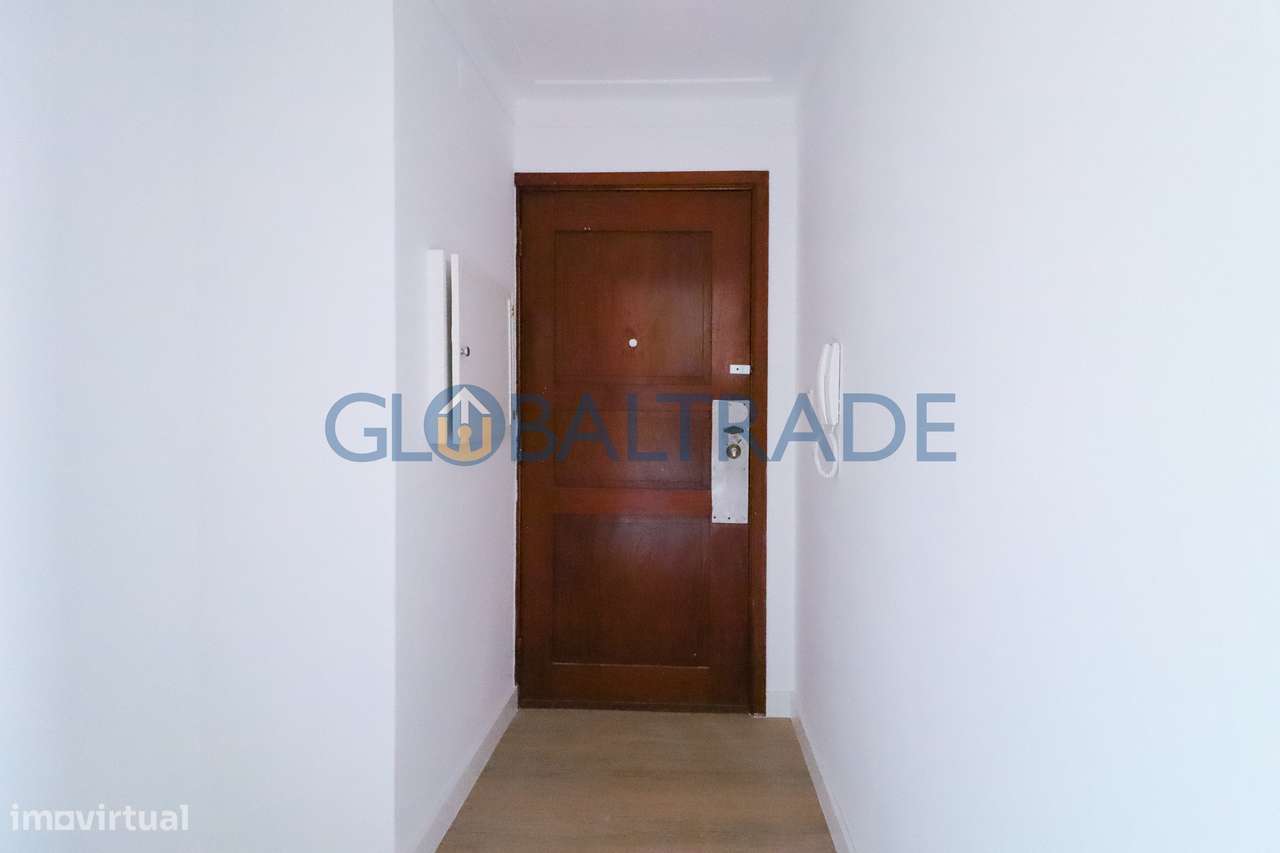 Apartamento T2 Renovado & Equipado em Rio Tinto-26