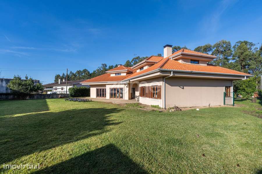 Moradia T3+1 Independente em Loureiro, Oliveira de Azeméis-40