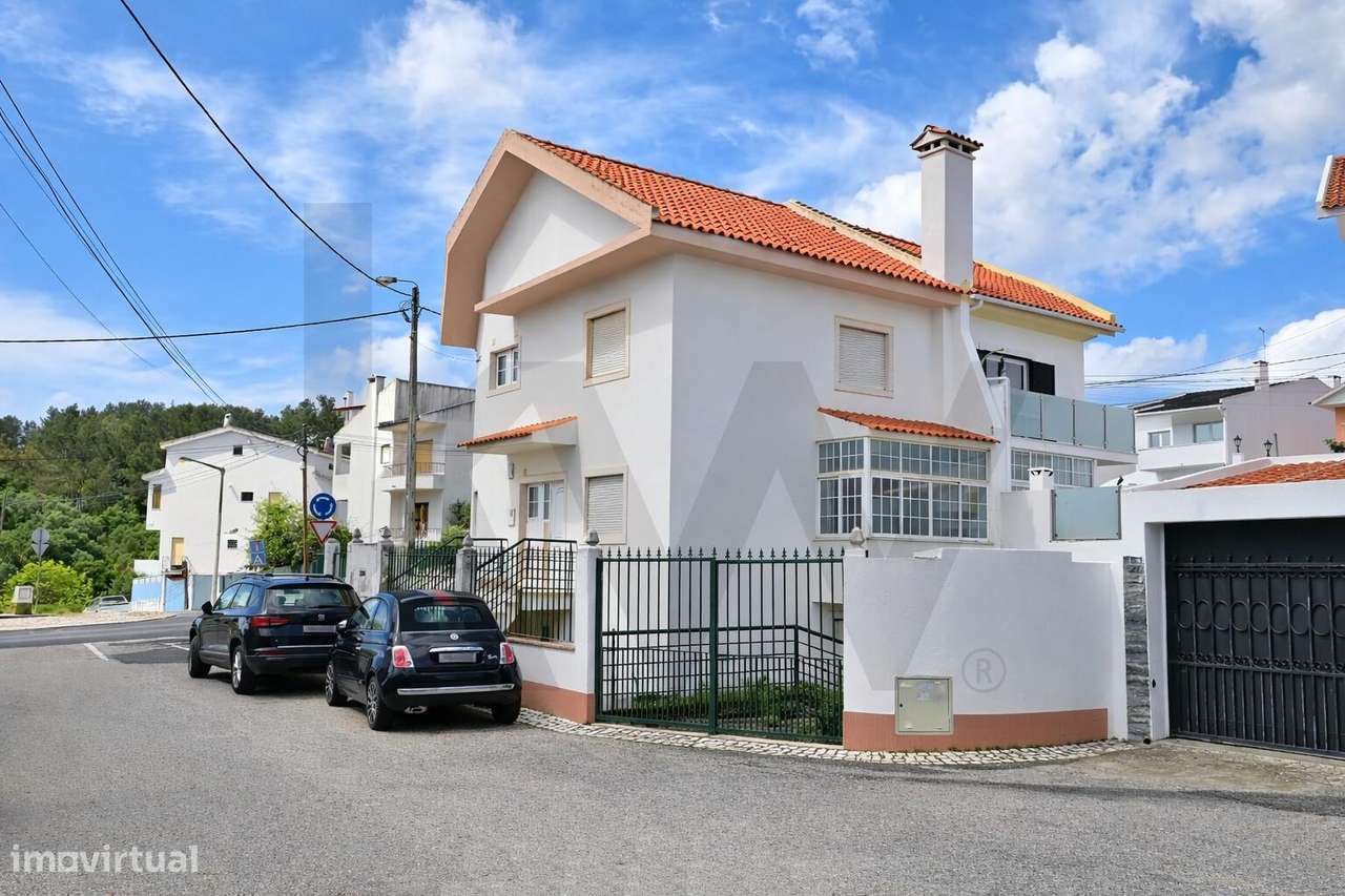 CASCAIS COLÉGIO AMOR DE DEUS – MORADIA T4 + T1 INDEPENDENTES-31