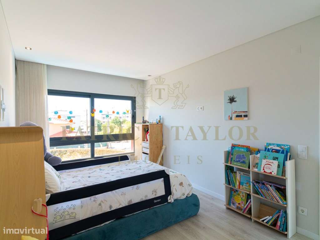 Moradia T3 a venda em Tires-33