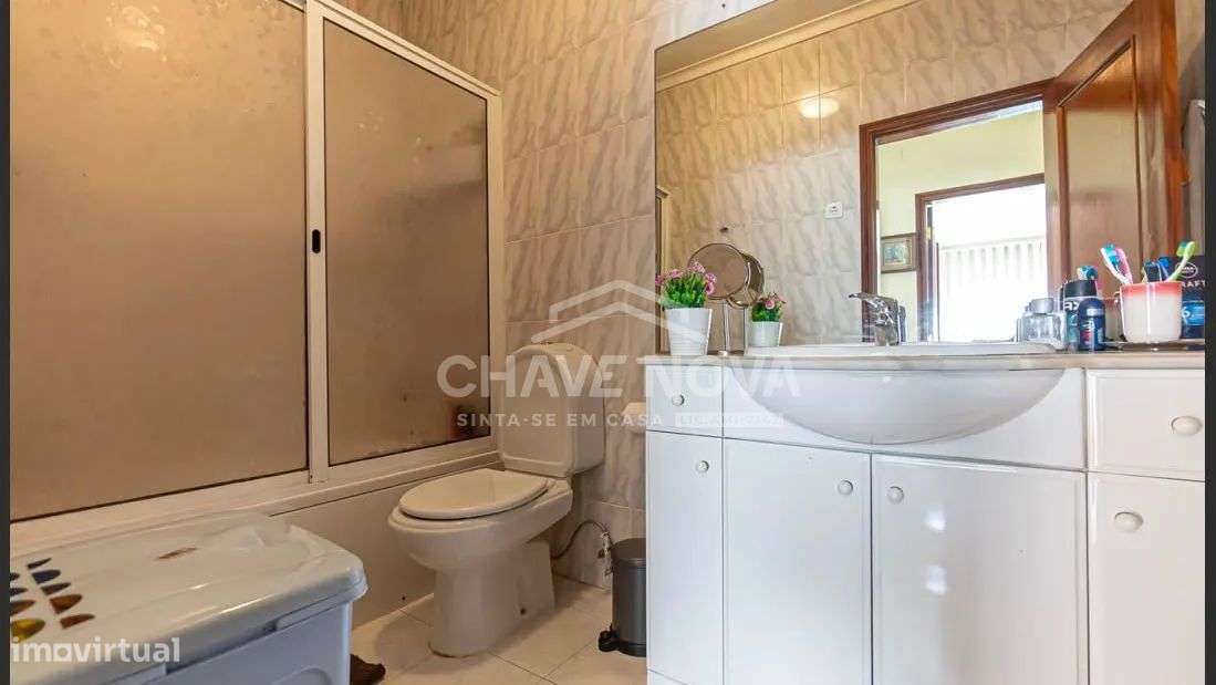 Apartamento T2+1 c/Varanda e Lug. Garagem | Oliveira do Douro-12