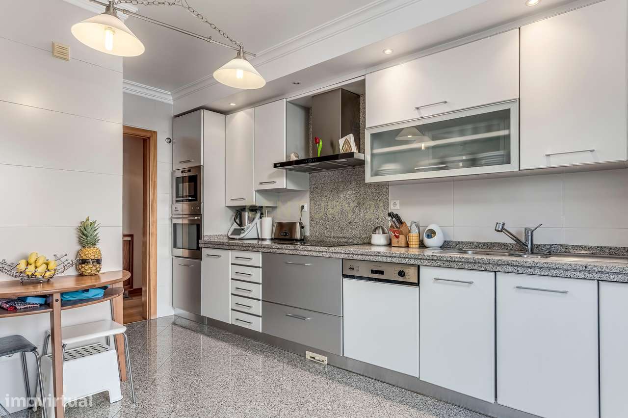 Apartamento T4 em Alfragide com Vista e Excelentes Acabamentos - Grande imagem: 5/34