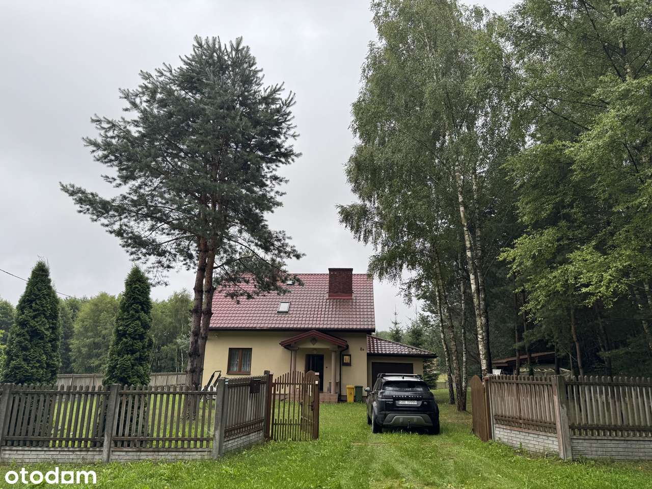 Dom z sercem w Grochowiskach – przestrzeń i piękne otoczenie natury