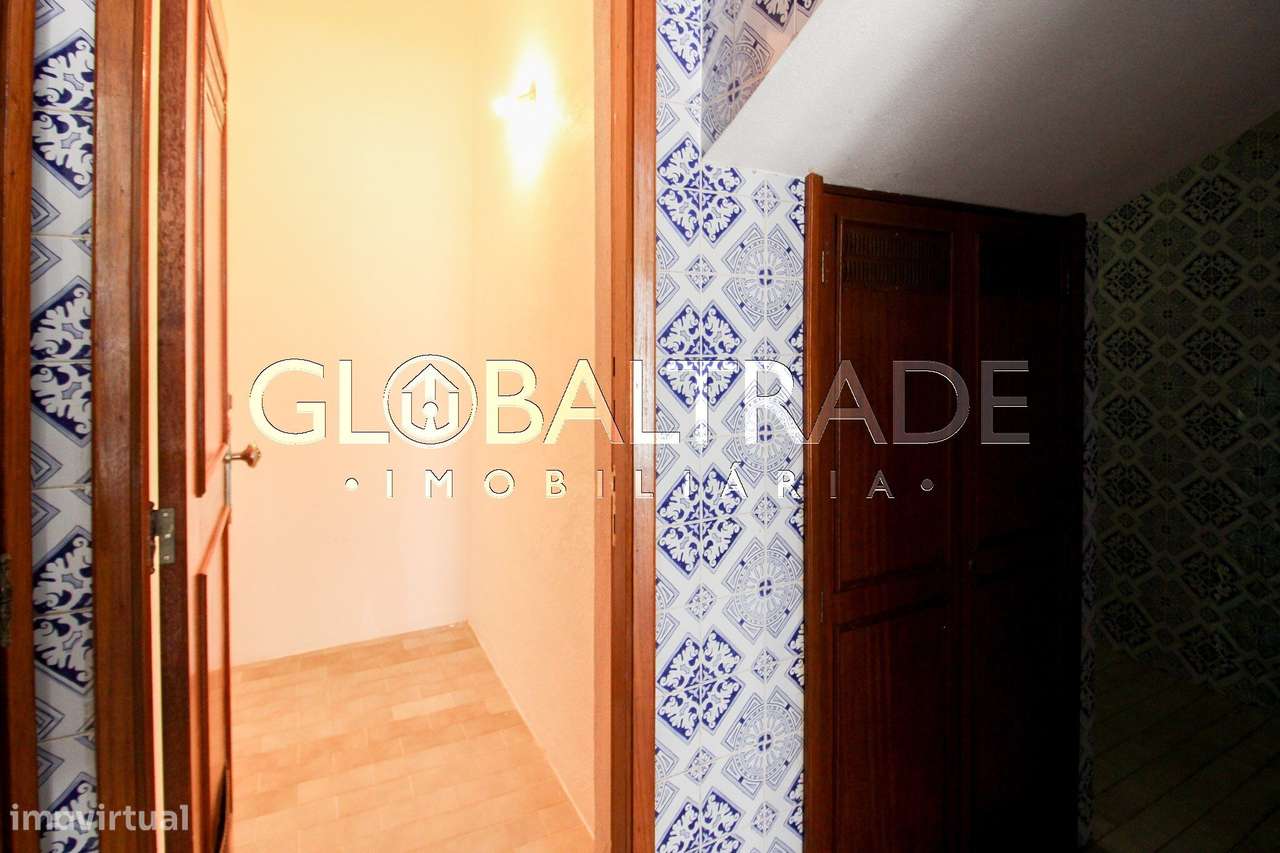 Apartamento T2 Renovado em Leça do Balio-39
