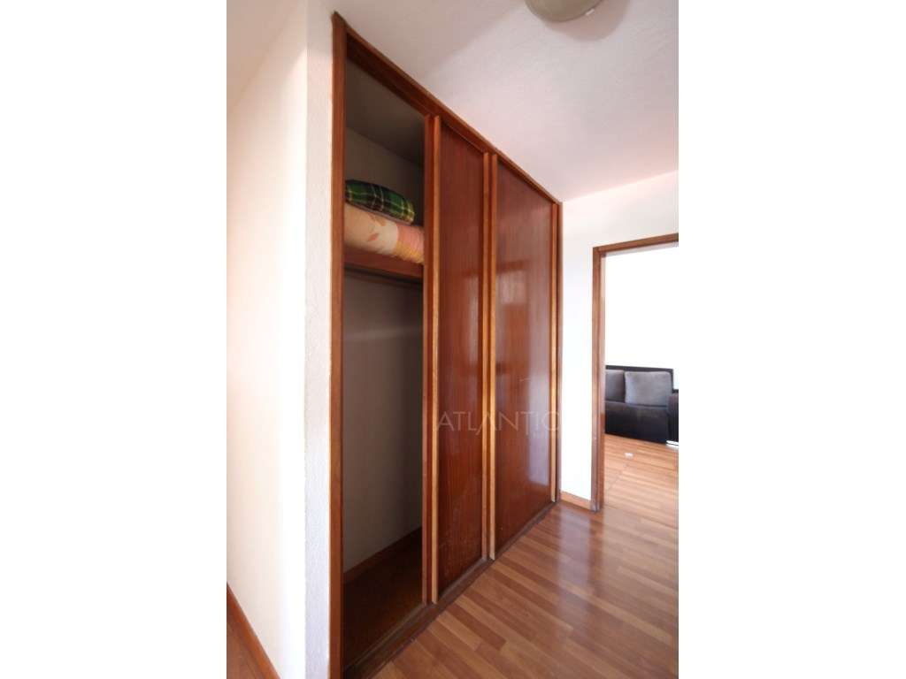 Apartamento T3 Santo António dos Cavaleiros-5