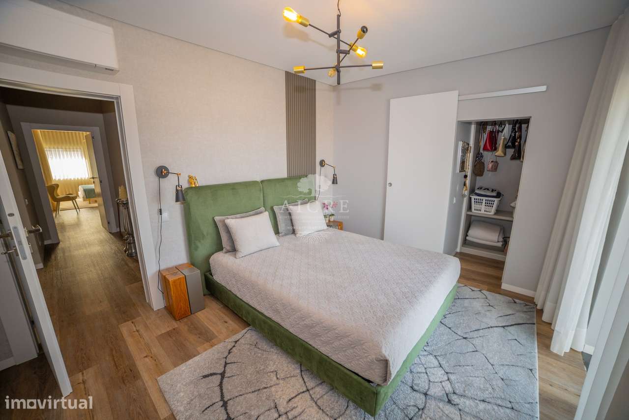 Moradia térrea independente totalmente remodelada, com vista deslumbra-32