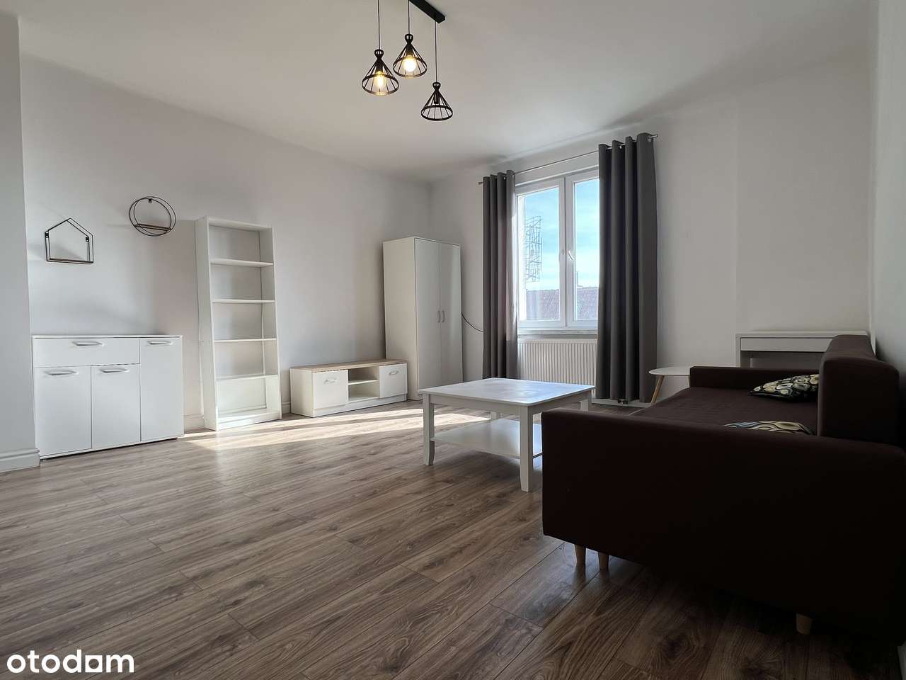 Kawalerka 37,4 m² po remoncie, blisko centrum, gotowa do zamieszkania-2