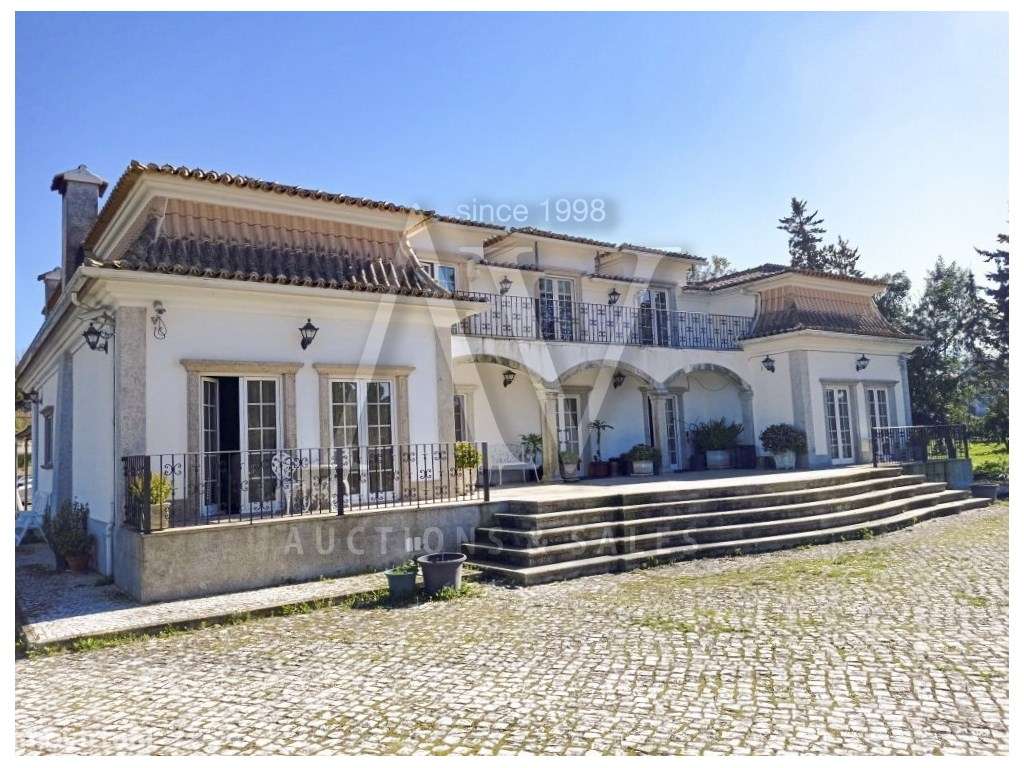 Quinta composta por moradia de dois pisos, com piscina, garagem e t...-14