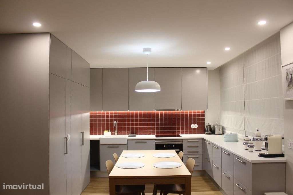 Apartamento T1 - Zona Seg Social/equipado e mobilado - Grande imagem: 3/18