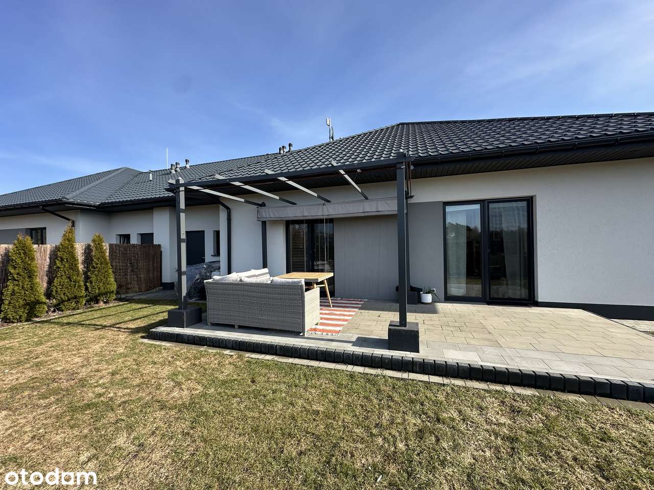 Dom parterowy w zabudowie szeregowej-6