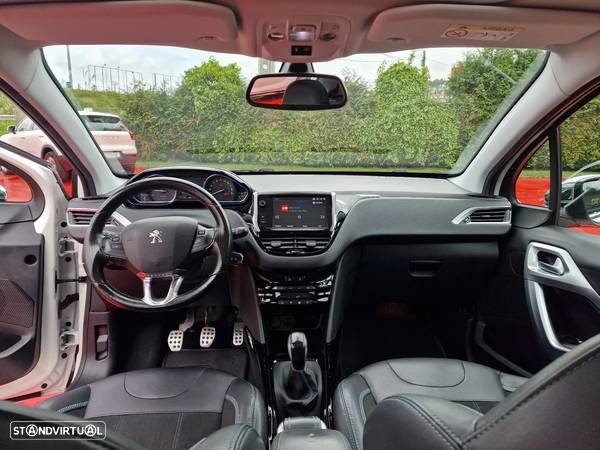 Peugeot 2008 1.2 PureTech Crossway - 18