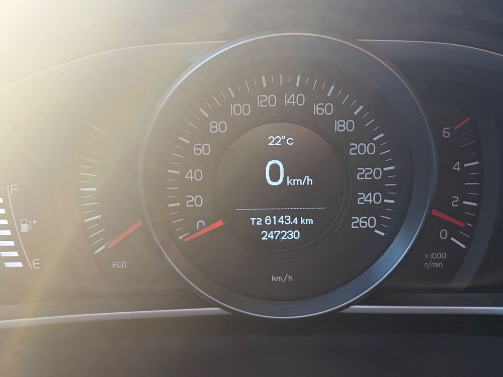 Volvo V40 II [2012 - Prezent] D2 Basic 2015