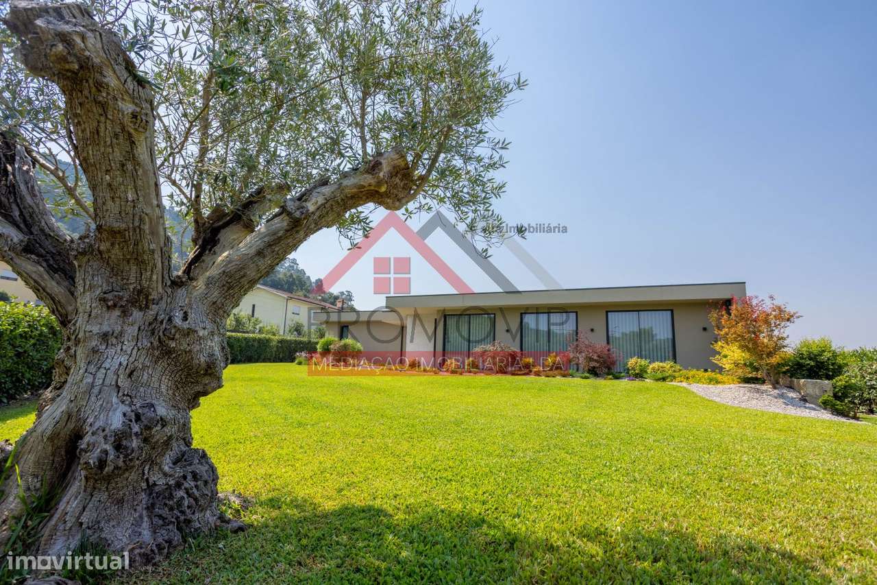 Moradia Térrea T3+1 S. Miguel do Couto Santo Tirso-7