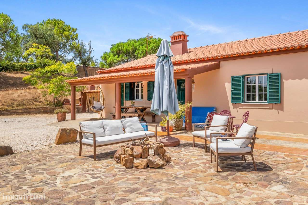 Herdade com moradia T4+1, piscina e lago-30