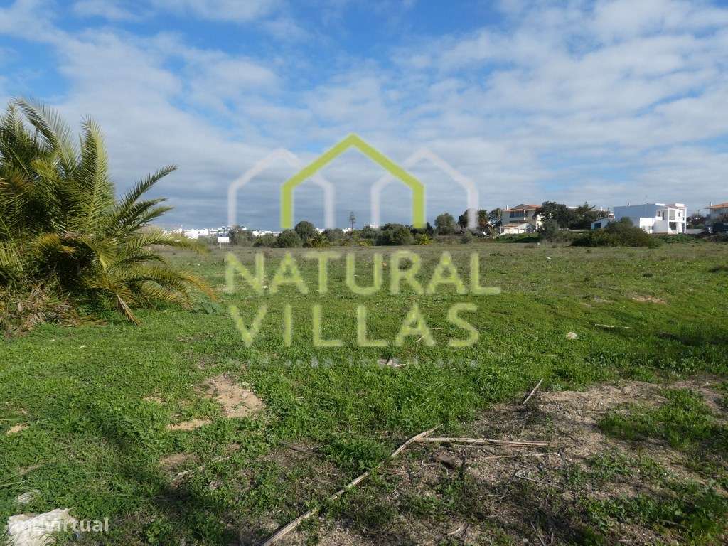 Terreno Plano com Potencial de Investimento em Montenegro, Faro - Grande imagem: 2/5