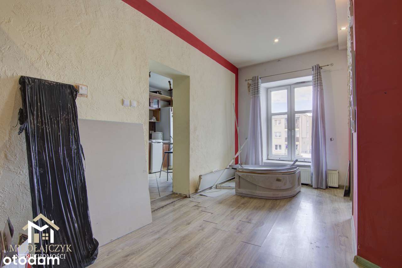 2 pokoje / Pl. Konstytucji 3 Maja / 46 m2 / 2 piętro-2