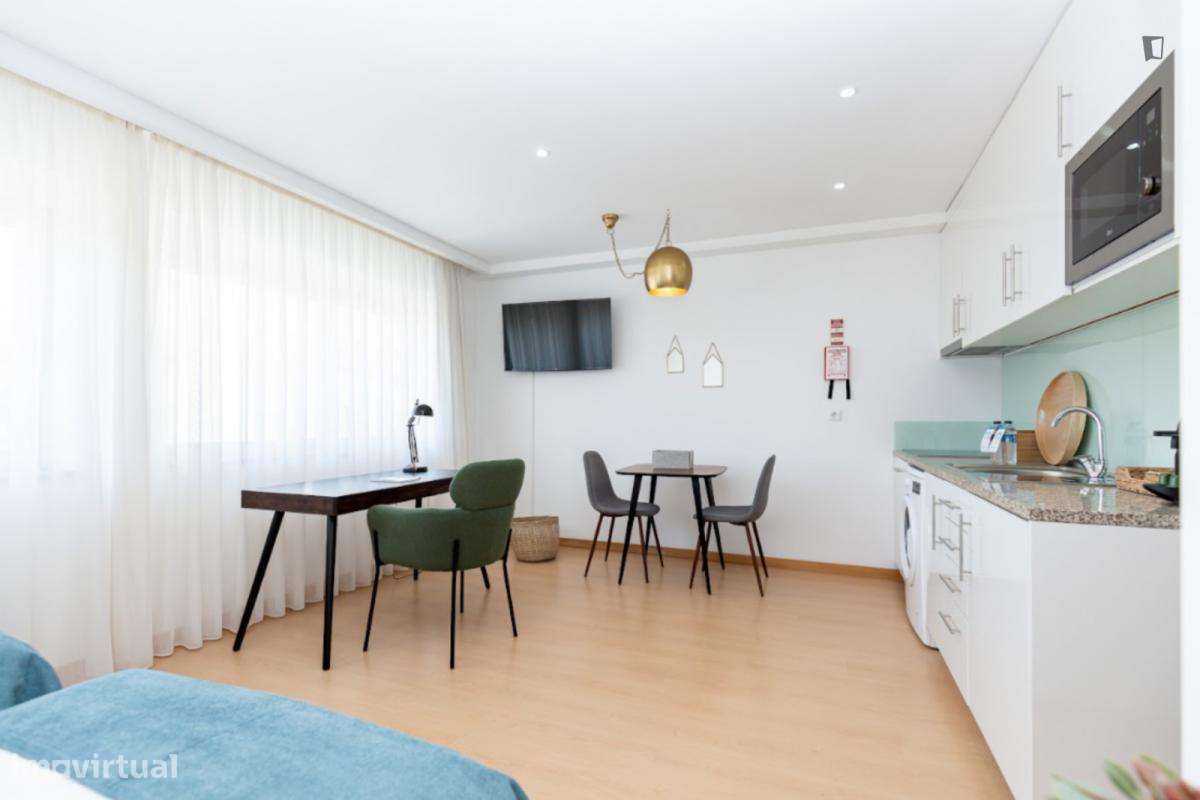 Estúdio - localizado em Paranhos Porto - Grande imagem: 5/9