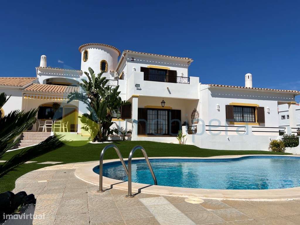 SOBERBA MORADIA T6 COM CASA DE HOSPEDES EM ANEXO-0