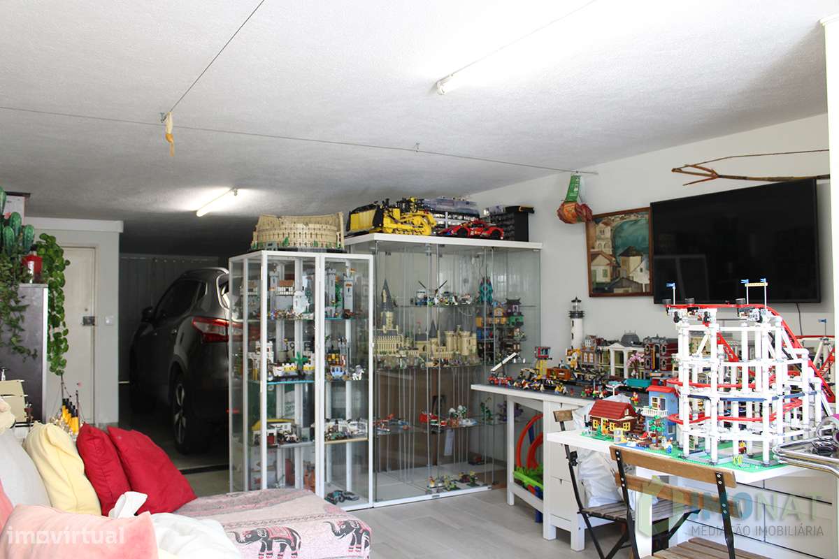 2 Apartamentos ,  T 2 + T 1-32