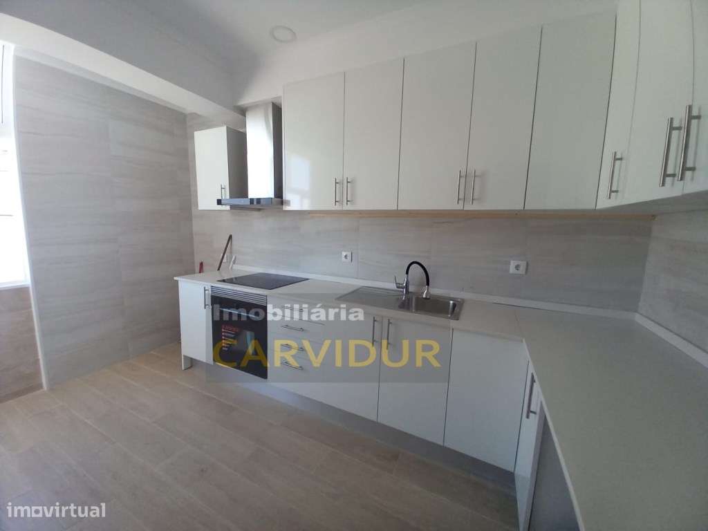 Barreiro Vila-Chã T2 totalmente remodelado-4