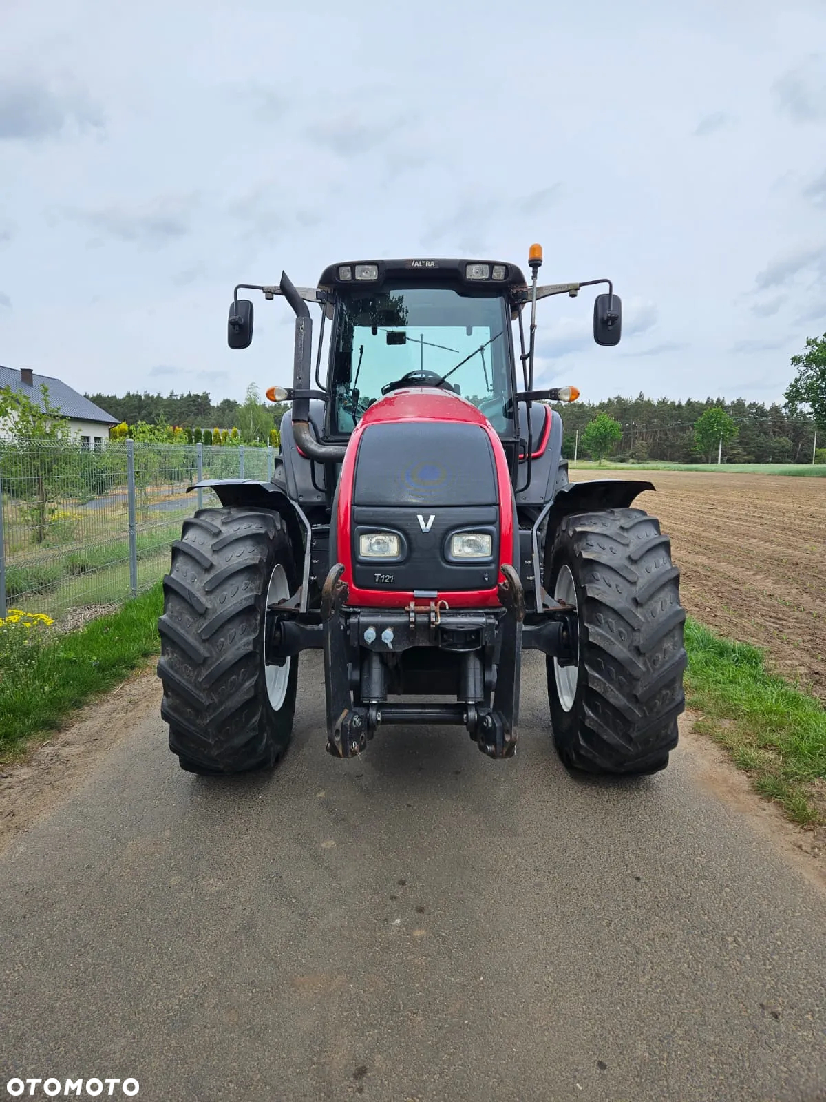 Valtra T121 - 5