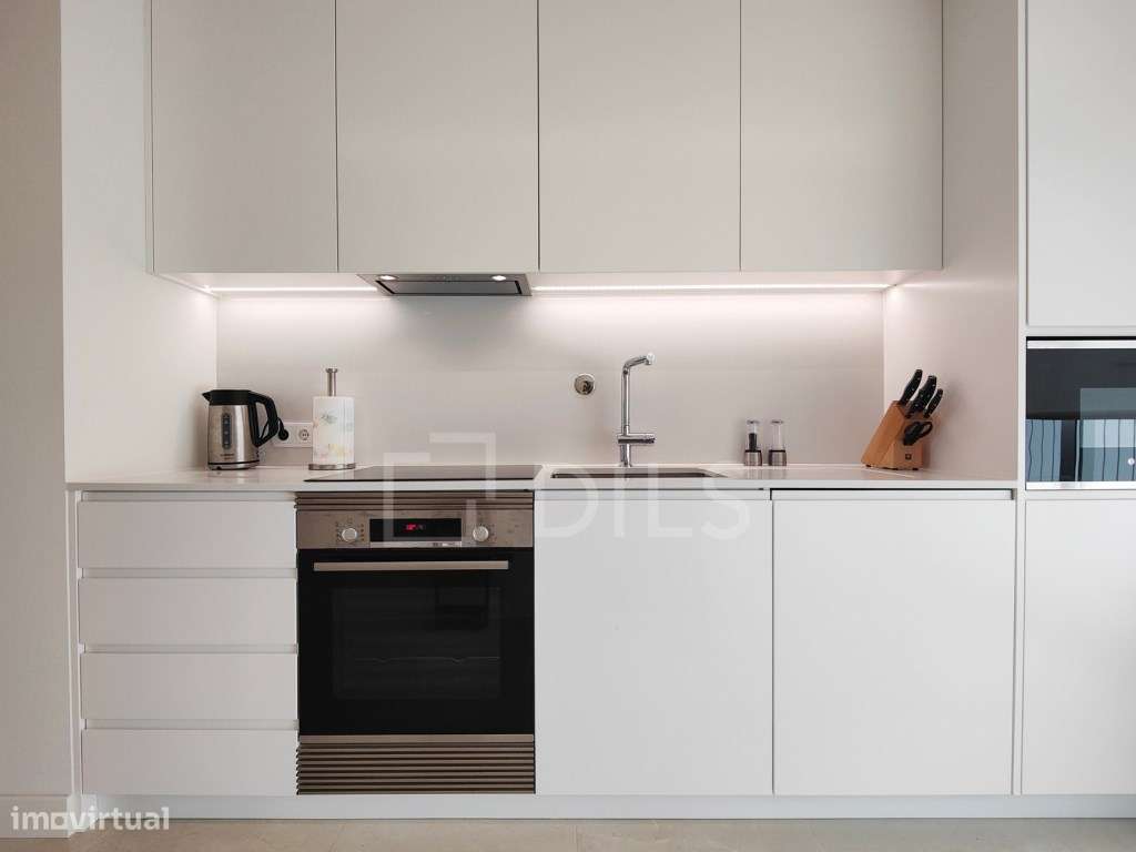 Apartamento T3 convertido em T2 no Marquês de Pombal, Lisboa - Grande imagem: 4/24