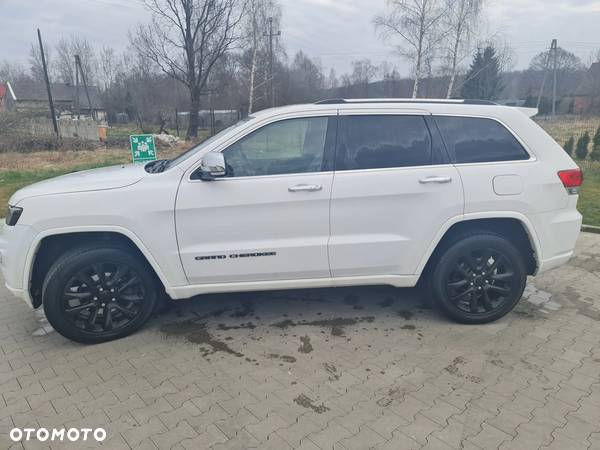 Jeep Grand Cherokee - 30