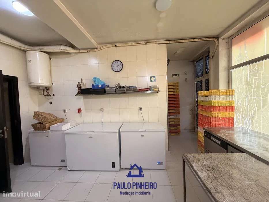 Trespasse de Confeitaria – Pão Quente | Rio Tinto-24