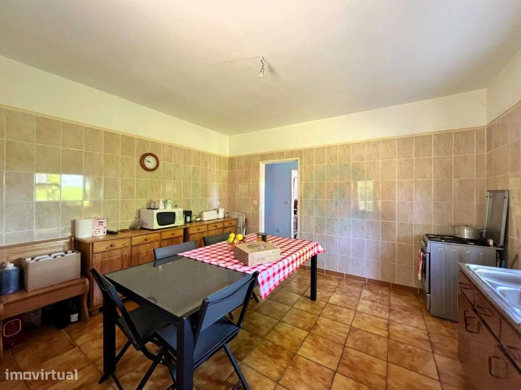 Moradia individual em Cabeceiras de Basto-16