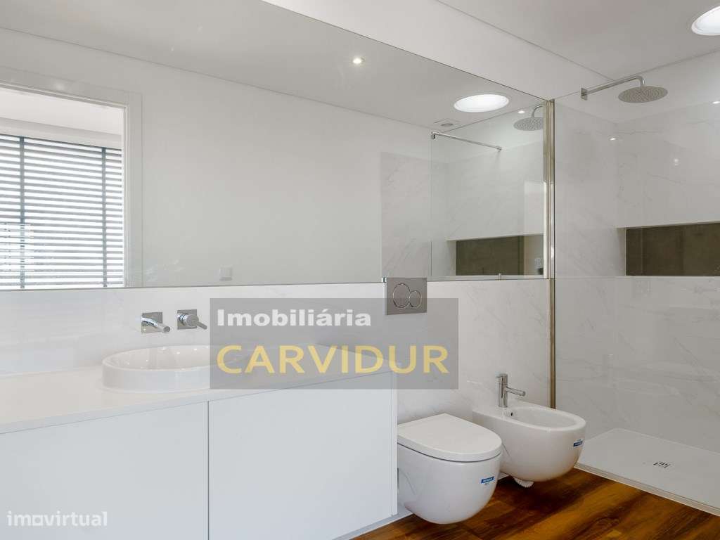 Moradia T5 de Luxo com Piscina Infinita ,Campo de Padel e Elevador ...-27