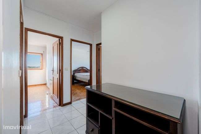 Apartamento T3 em São vicente, junto ao centro-13