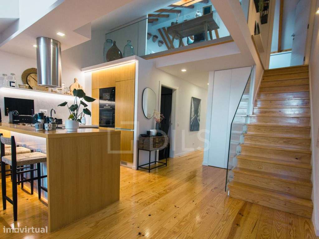 Apartamento T3 duplex na Avenida 24 de Julho, Lisboa - Grande imagem: 5/16