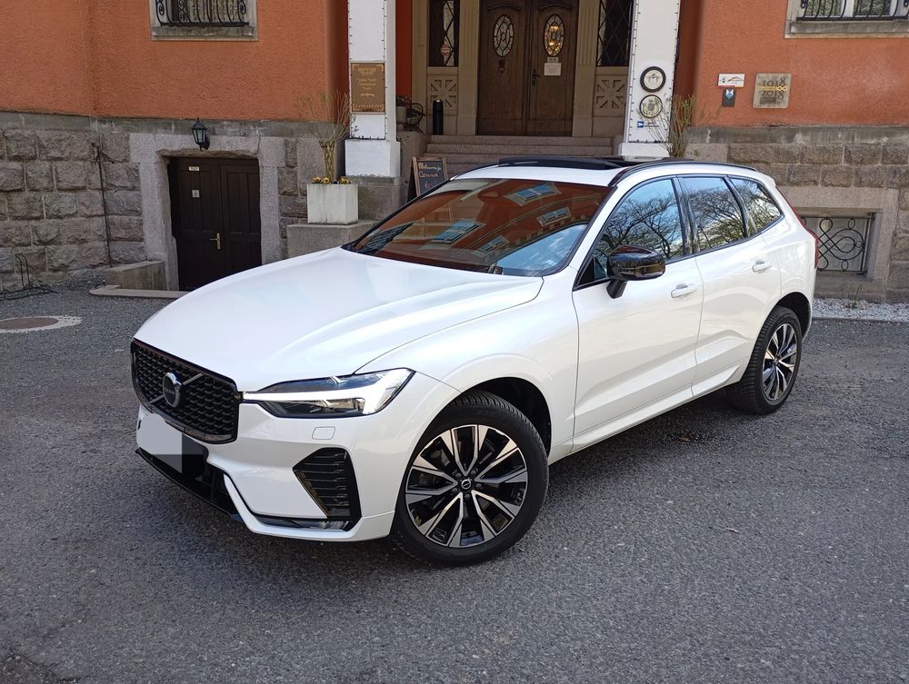 Volvo XC60 II B4 D AWD Ultimate Dark 2023