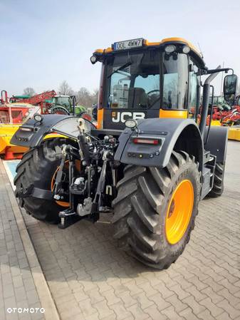 JCB Fastrac 4220 - 4