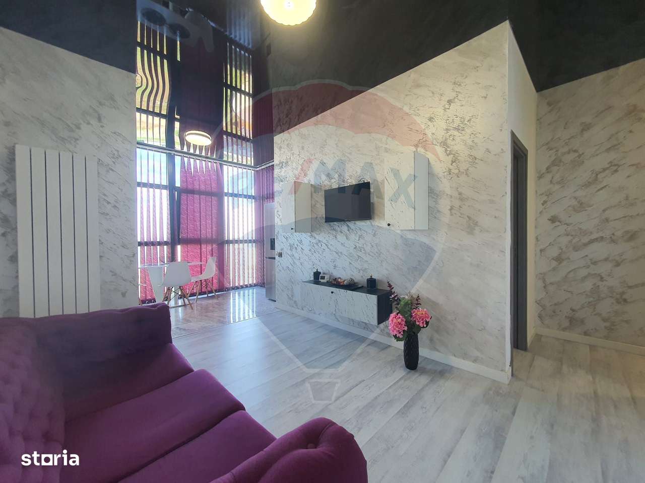 Vanzare Apartament cu 2 camere Lux în zona Tomis Nord - Imagine principală: 2/17