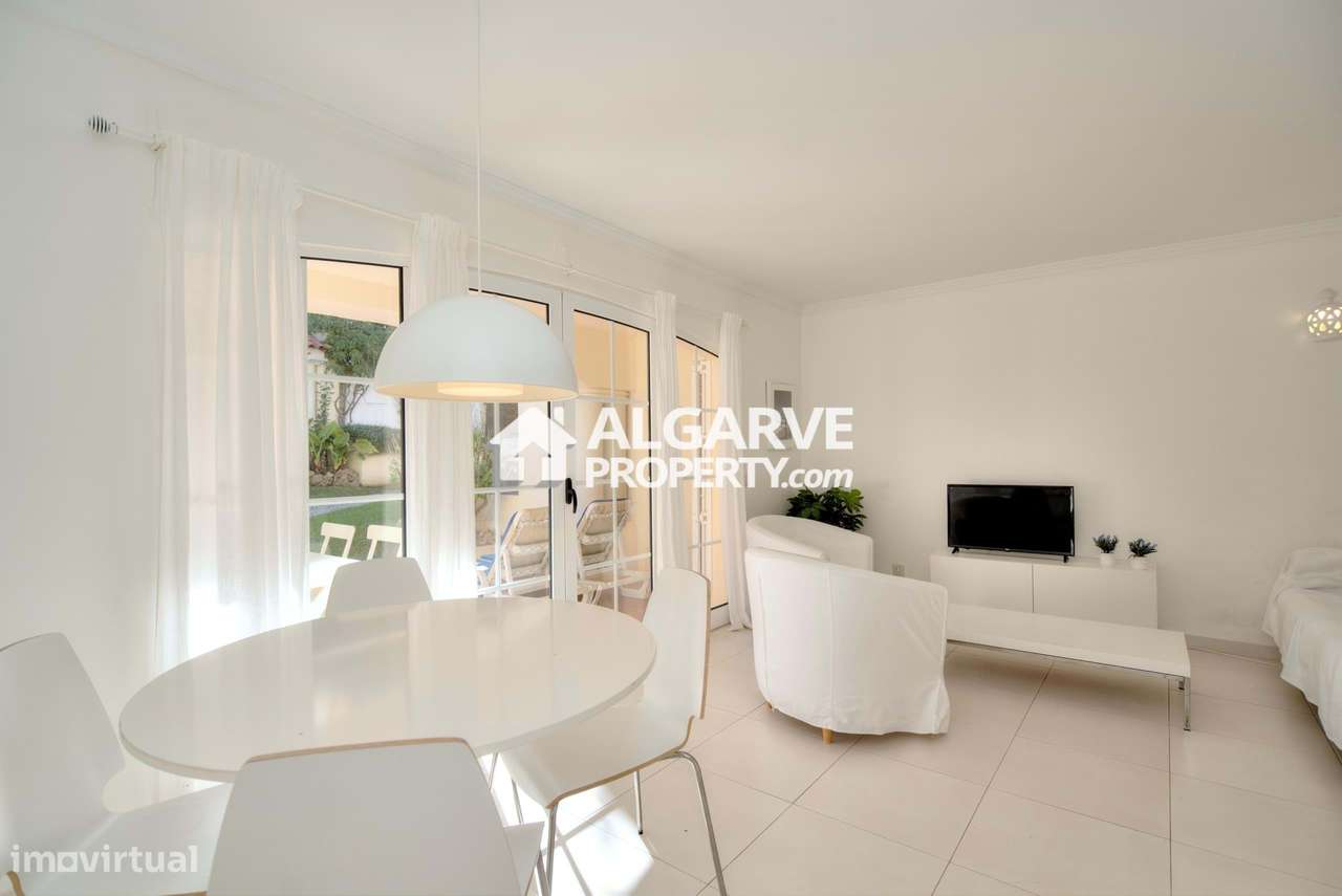 Apartamento  T2 renovado junto do golfe e da marina de Vilamoura - Grande imagem: 2/26